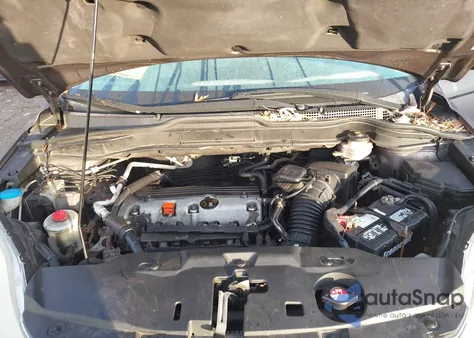 2011 Honda Cr-V Se z USA, uszkodzony, nr VIN 5J6RE4H49BL008259